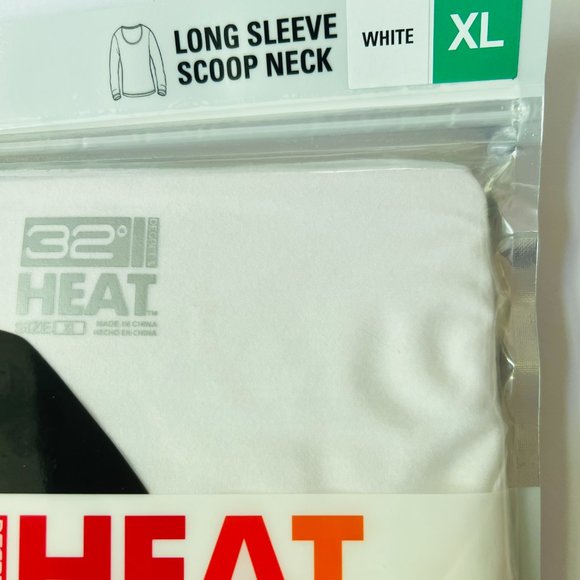 32 DEGREE HEAT Women's Long Sleeve Scoop Neck Top NIP - Picture 2 of 5